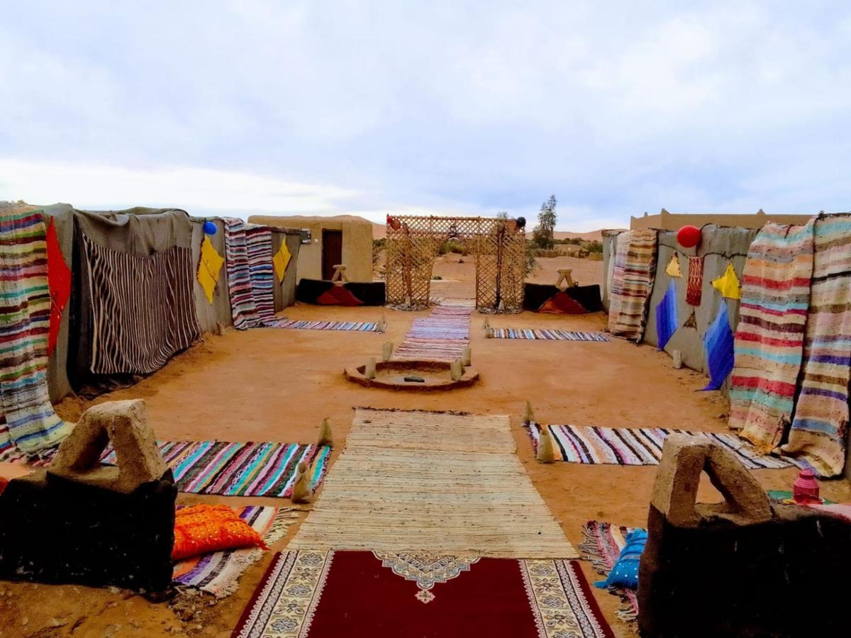 Hotel Camp Familia Erg Chebbi Merzouga Esterno foto
